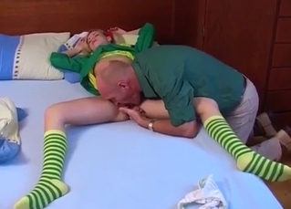 Dad explores his sleepy stepdaughter's cunt